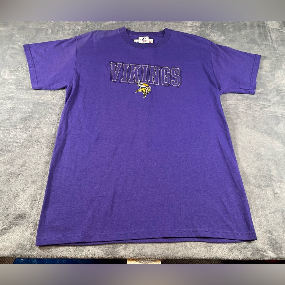 NWT Vintage Minnesota Vikings Large T-Shirt Stitched Embroidered Logo Athletic